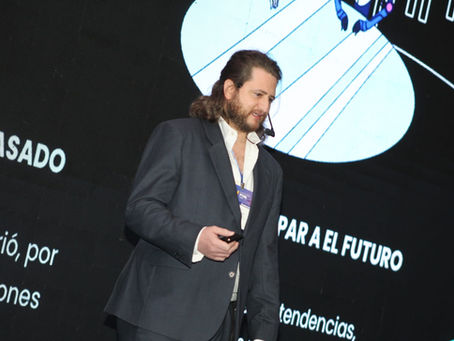 Evolución Pyme Guatemala 2025: Cómo implementar una IA corporativa altamente funcional