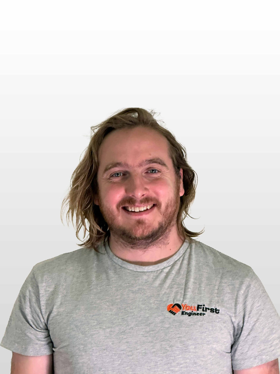 Tom portrait_edited.jpg