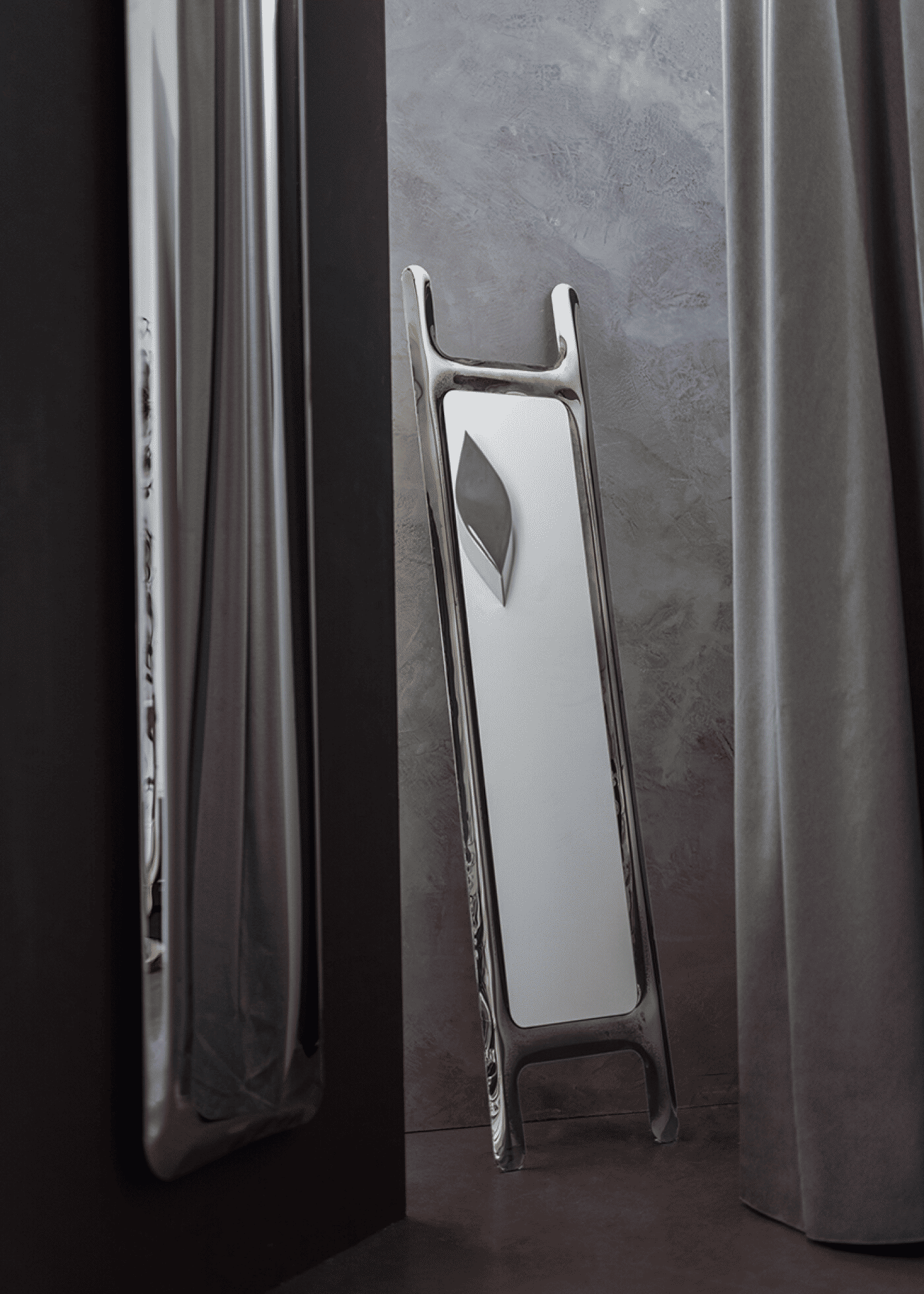 Drab Mirror Zieta