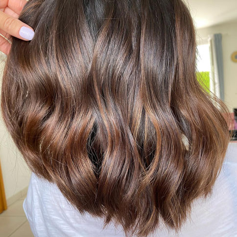 Ombré hair 
Couleur 
Balayage 
Soin botox
Lissage brésilien 
mèches 
Olaplex