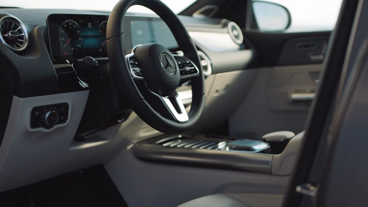 Classe B | Mercedes-Benz Socaumar | Martinique