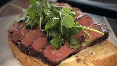 Senior living chef-prepared nutritious meals.