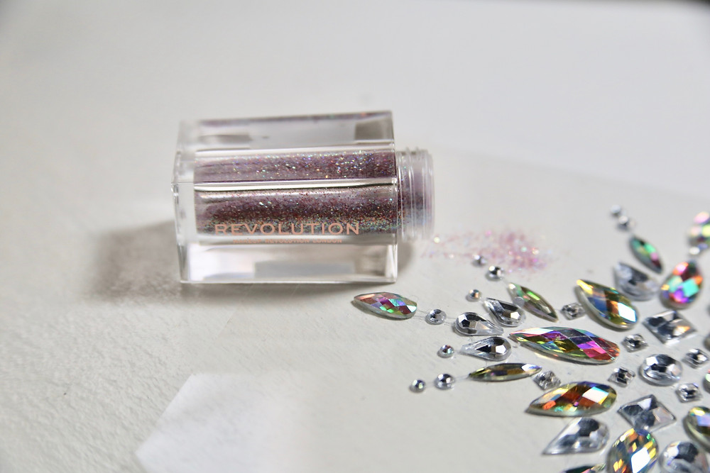 Makeup-Revolution-Glitter-Bomb.jpg