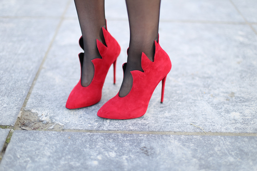 giuseppe-zanotti-flames.jpg