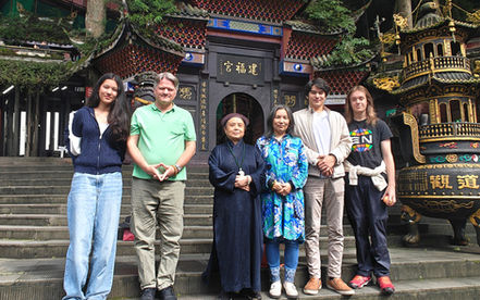 IAK visits Qingcheng Mountain Daoist Master