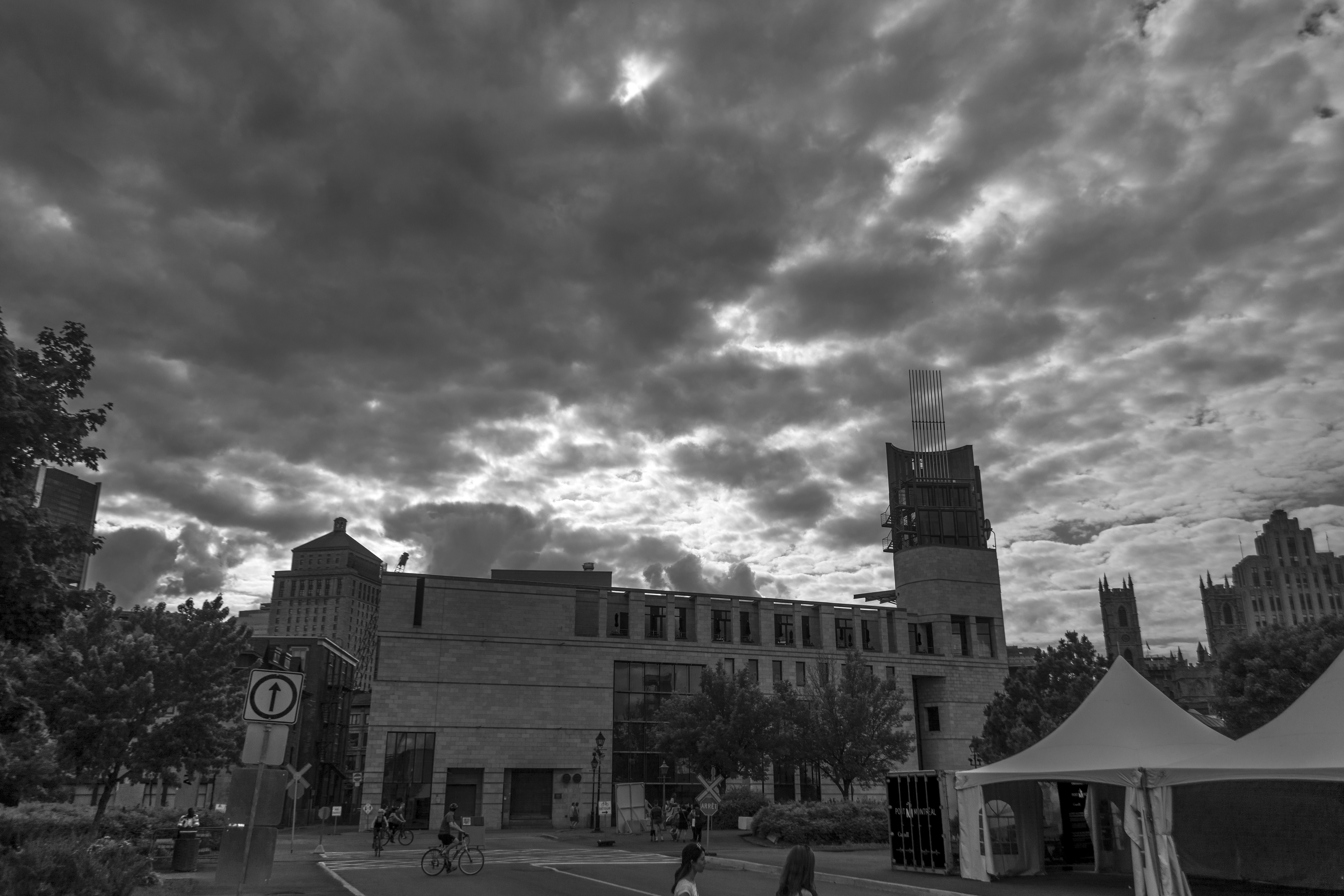 OLD MONTREAL ON THE FIRST WEEKEND OF JUNE44