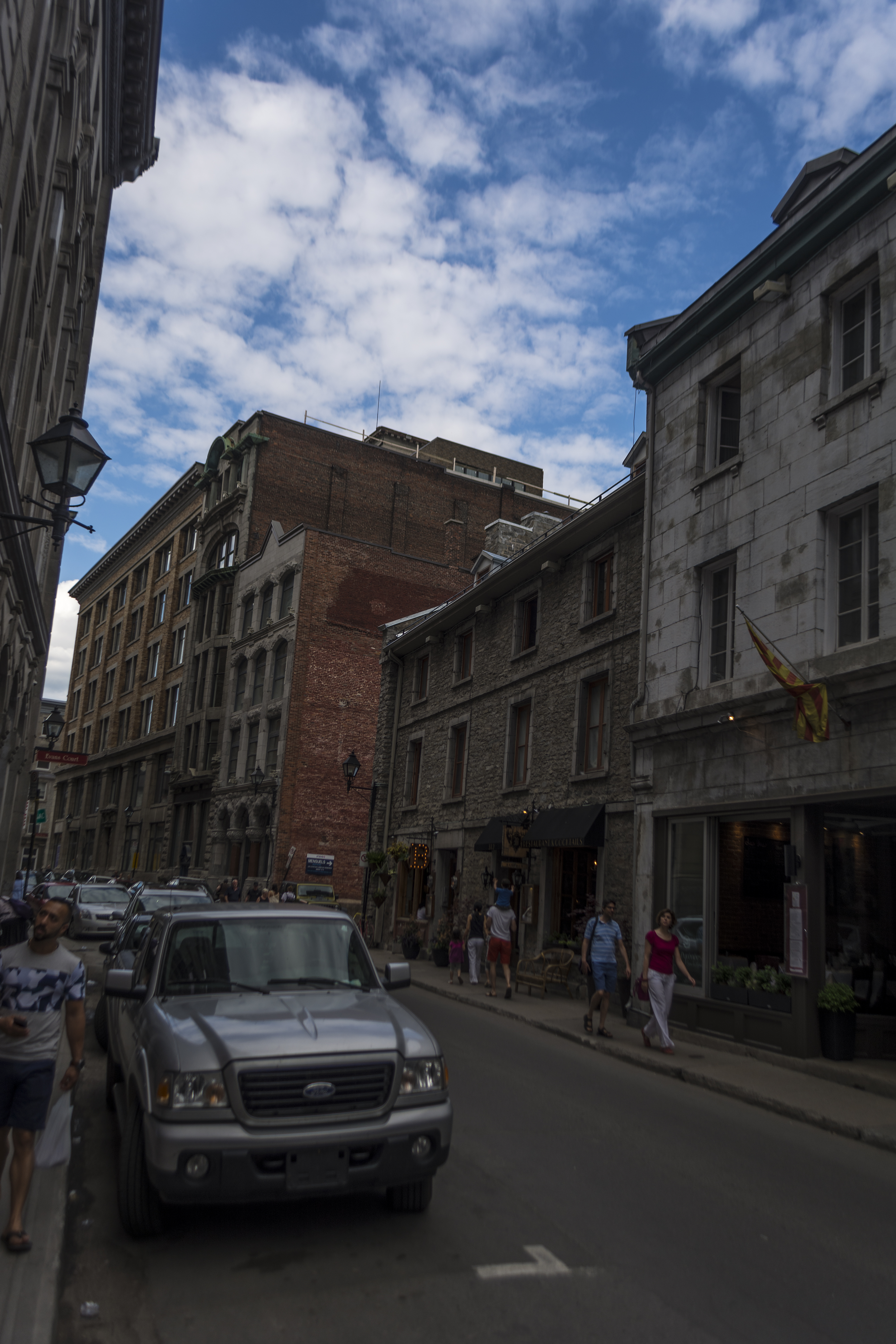 OLD MONTREAL ON THE FIRST WEEKEND OF JUNE27