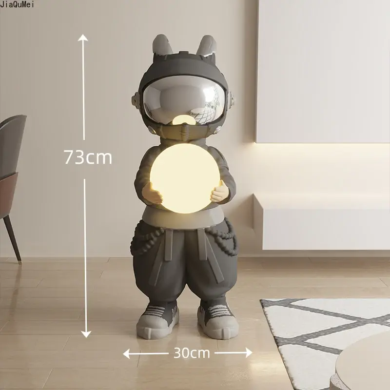 Miniature : NovaSentinel™ – Astronaut Landing Sculpture