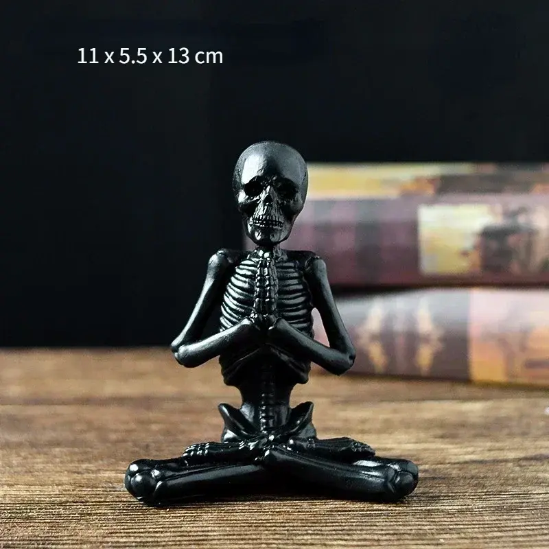 Thumbnail: Grimora™ Gothic Skull