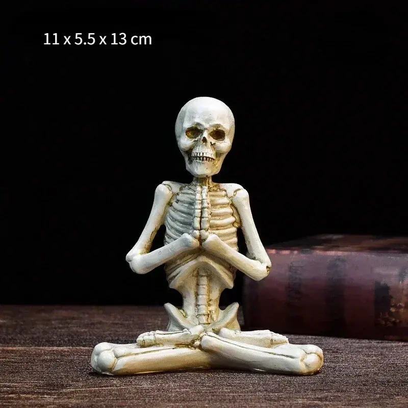 Thumbnail: Grimora™ Gothic Skull