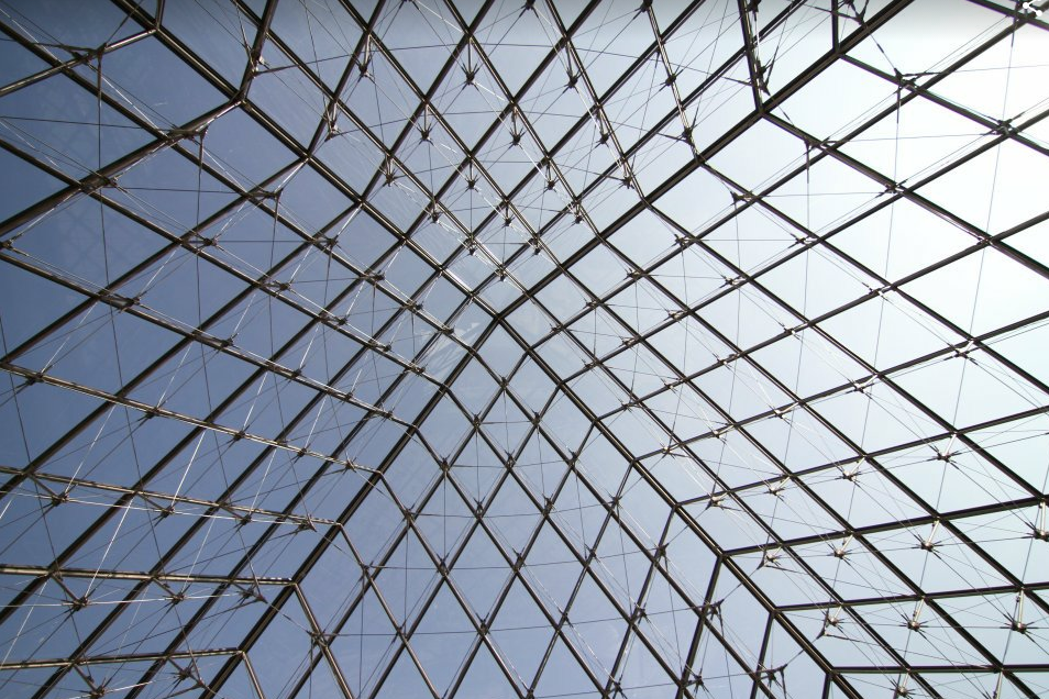 Piramide do Louvre Paris