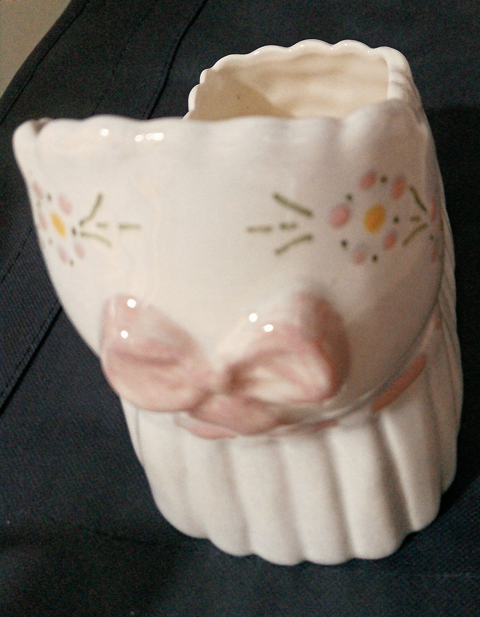 Thumbnail: Vintage Porcelain Baby Bassinet