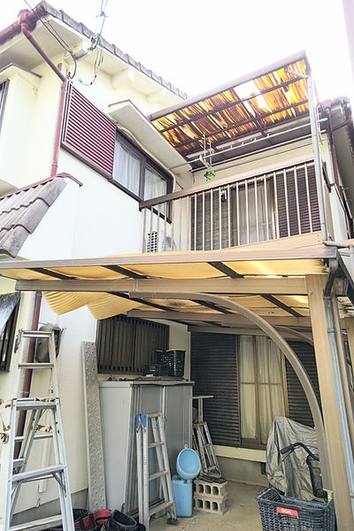波板屋根工事(施工前)_edited.jpg