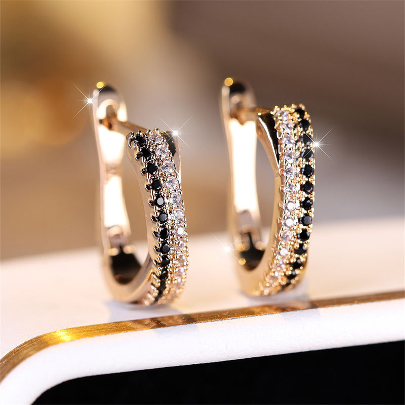 Cammelia Crystal Earrings