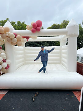 13 x 13 White Bounce Castle with balloon garland