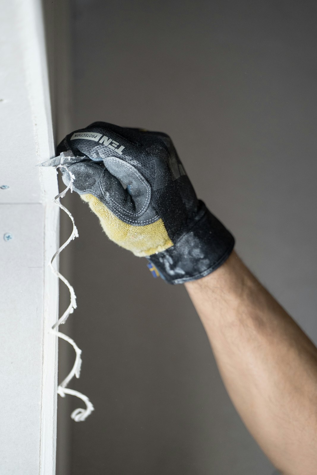 Detail of drywall finishing work