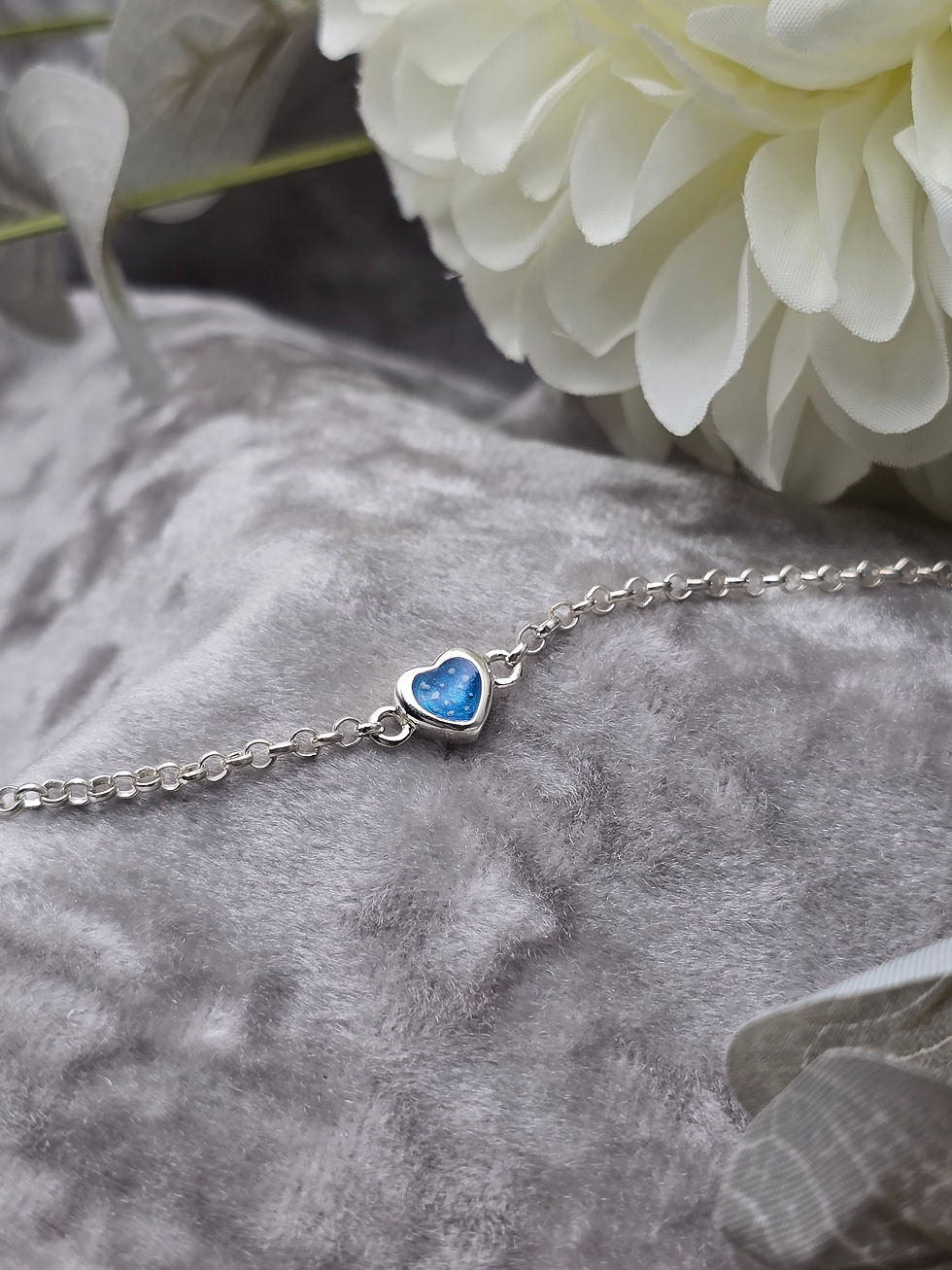 Thumbnail: Mini Heart Silver Belcher Chain Bracelet