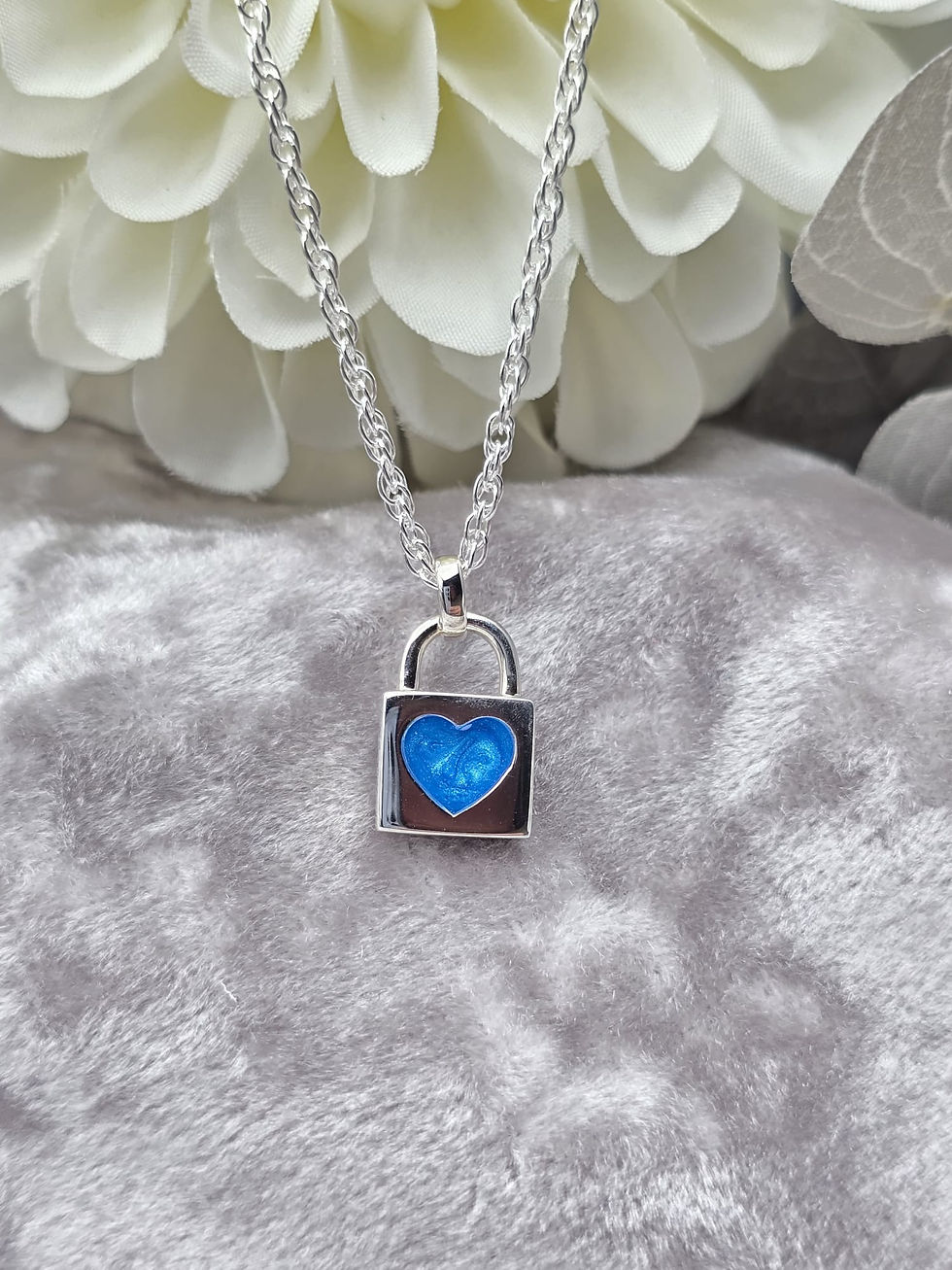 Thumbnail: Heart Padlock Pendant