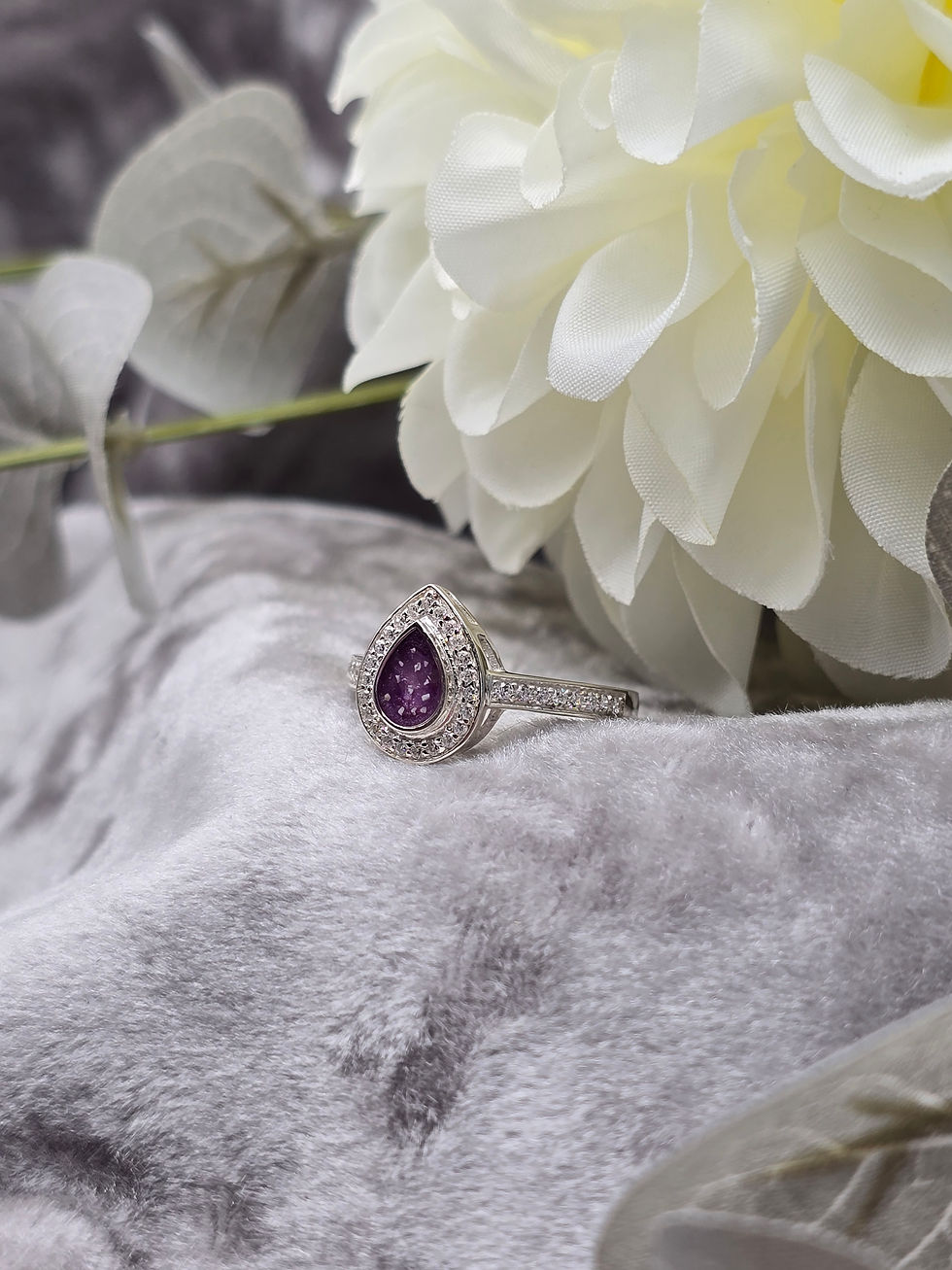 Thumbnail: 925 Silver Teardrop CZ Ring