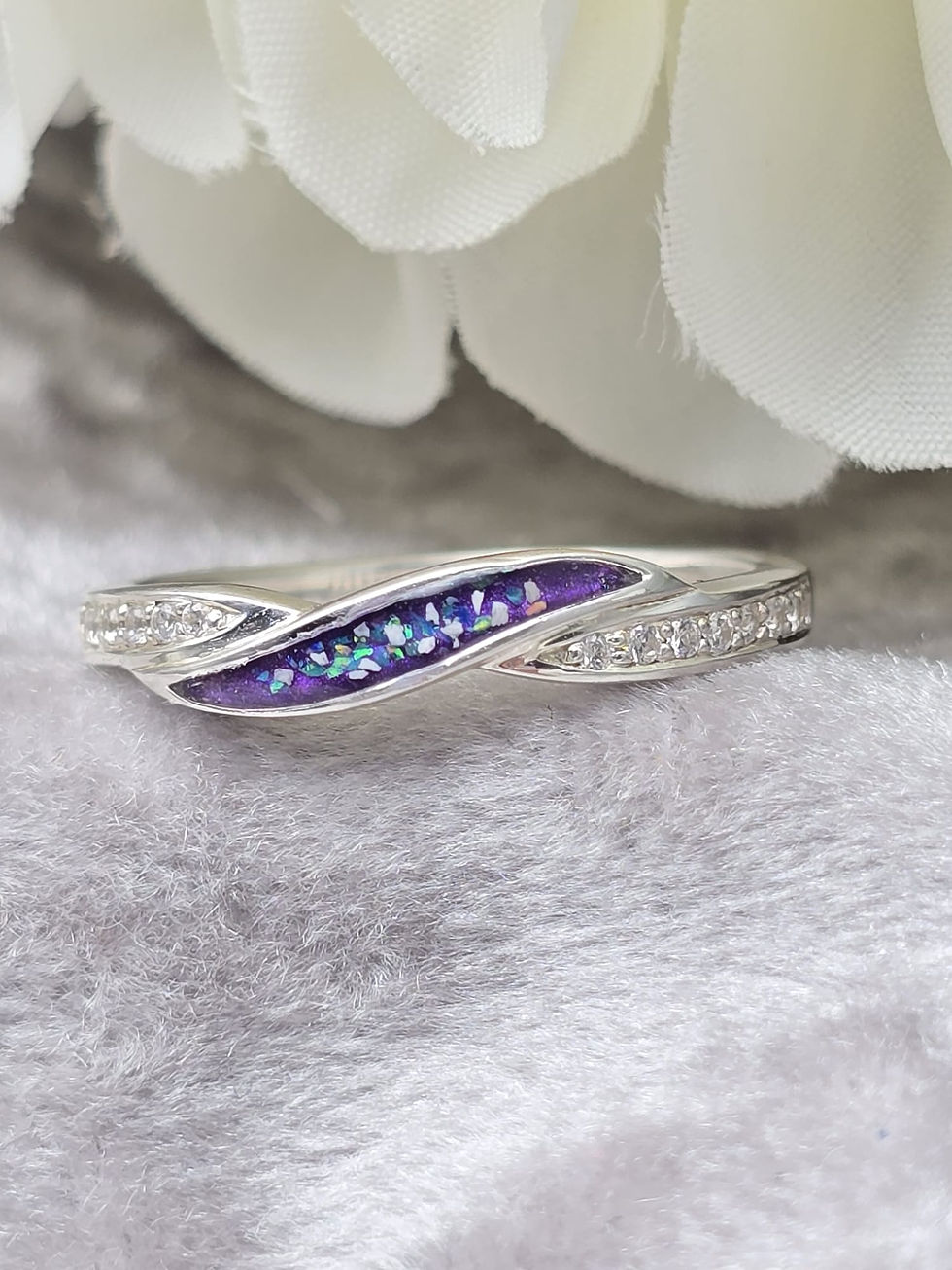 Thumbnail: Single Band Ring