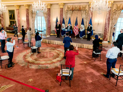 Chính quyền Trump công bố bài thi quốc tịch mới - dài hơn, khó hơn, và mang tính chính trị hoá