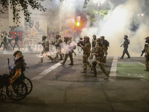 Trump đe dọa sẽ triển khai cảnh sát liên bang đến Chicago và các thành phố dưới lãnh đạo Dân Chủ