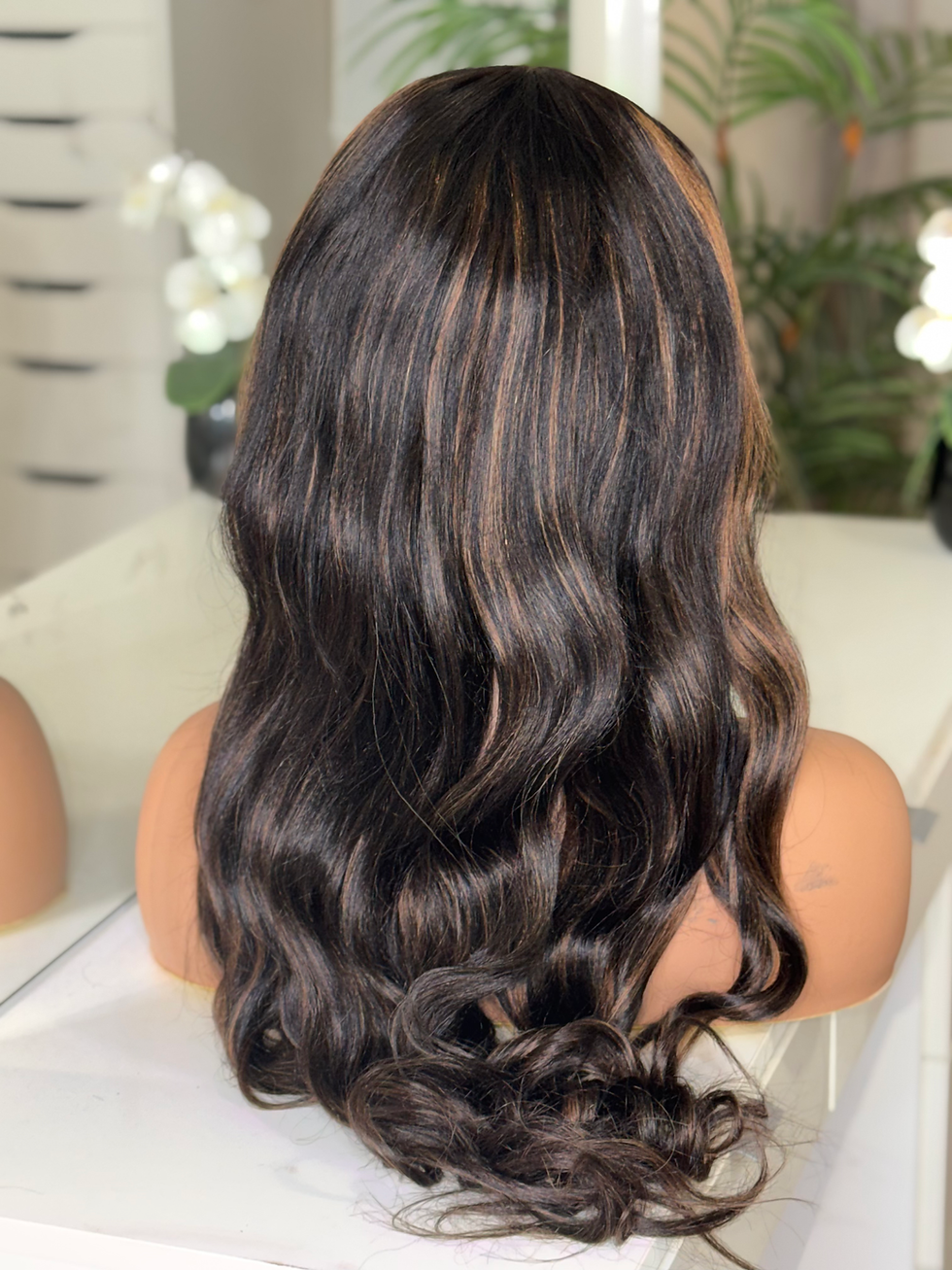 Thumbnail: YAKI HIGHLIGHT 7X5 CLOSURE LACE DRAWSTRING WIG