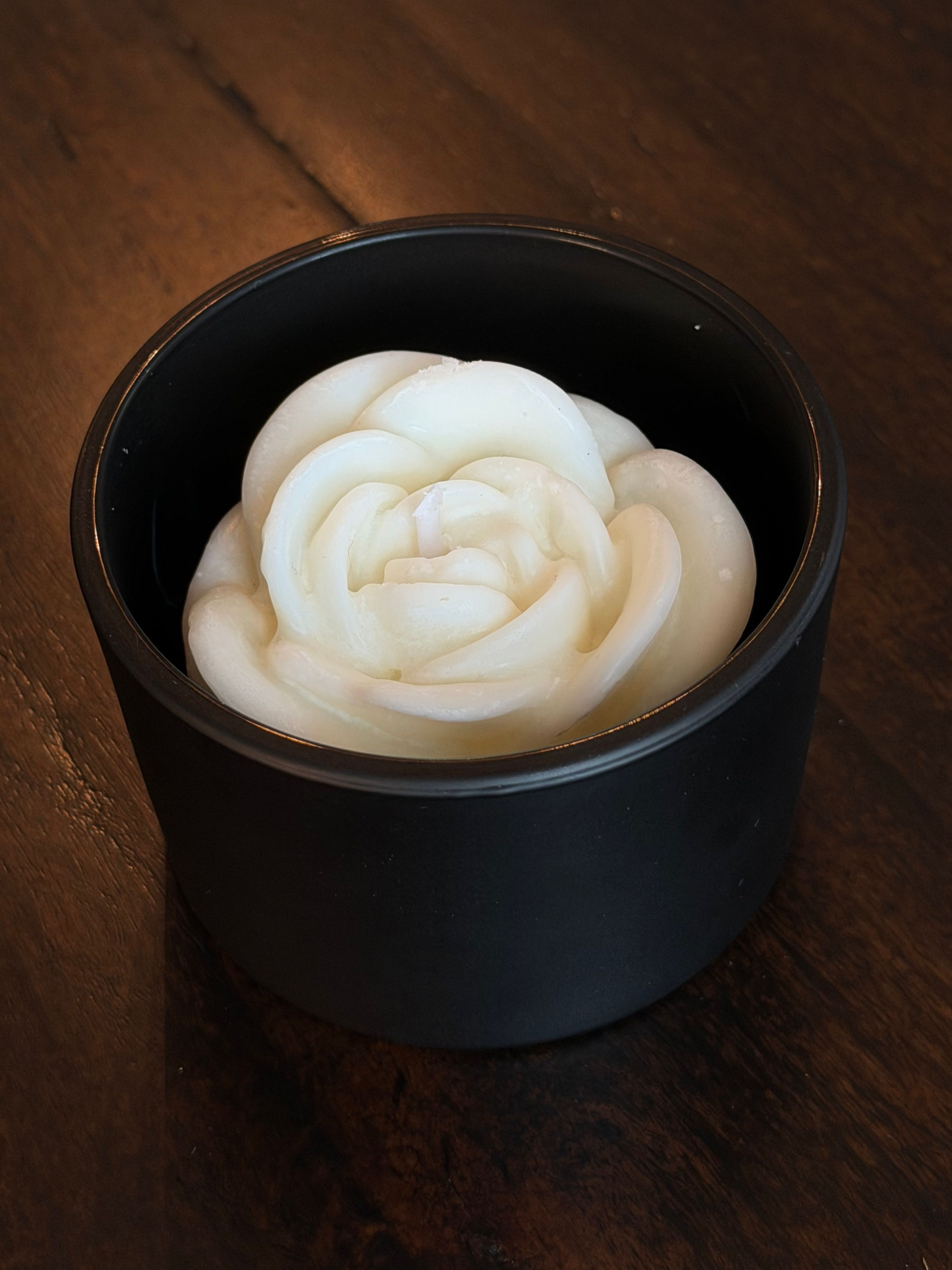 Rose Bloom Jar Candle - Matte Black - Unscented