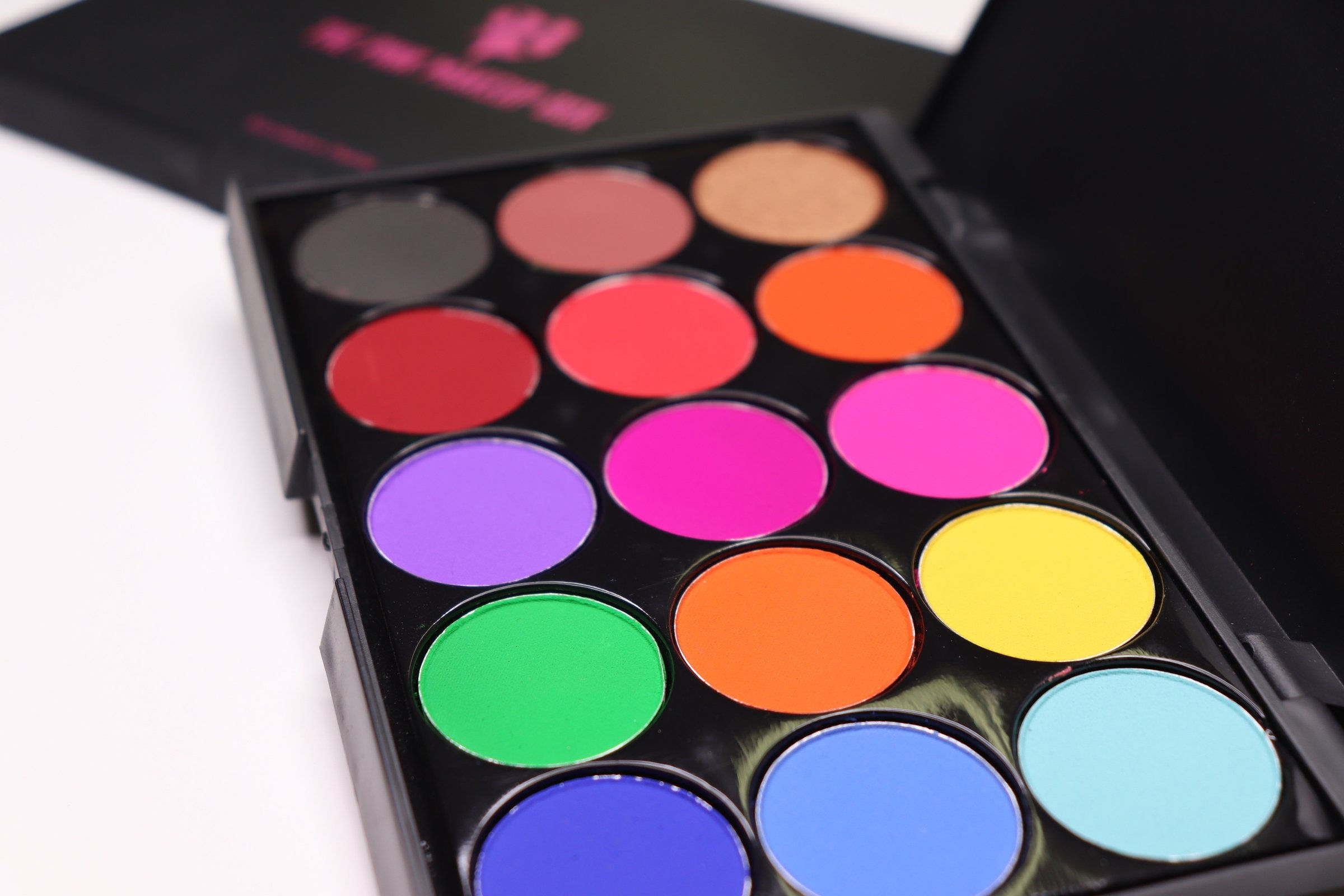 vybz eyeshadow palette