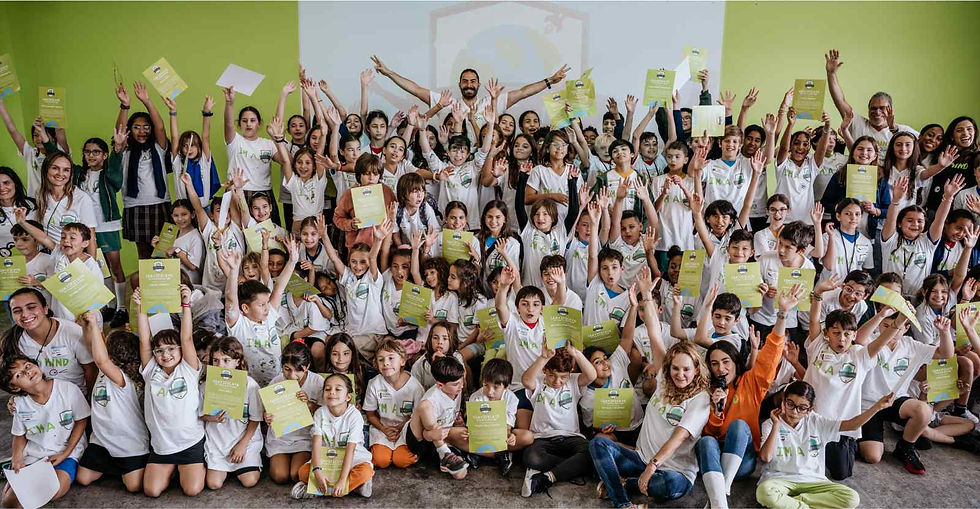 aguamarina-environmental-congress-celebration-group-photo.jpg