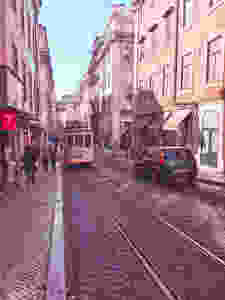 Tram 28