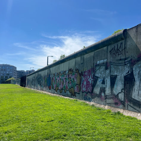 the berlin wall museum and memorial