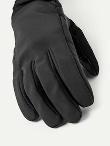 Sealskinz Kelling Waterproof All Weather Insulated Glove Black 3 shown as a yacht crew uniform product image.