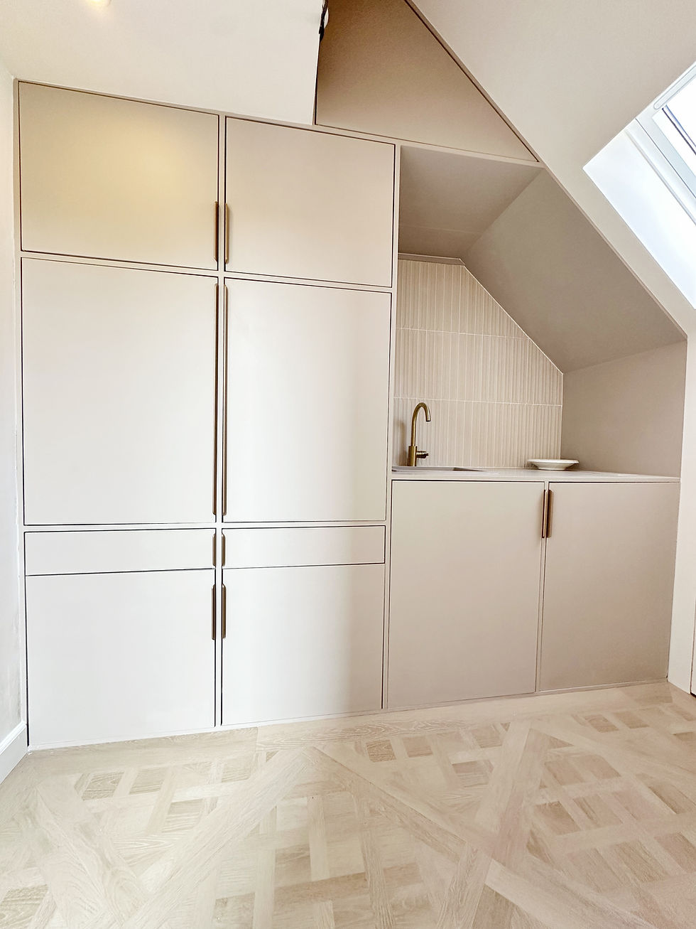 Thumbnail: PARIS NATURAL EIKEN