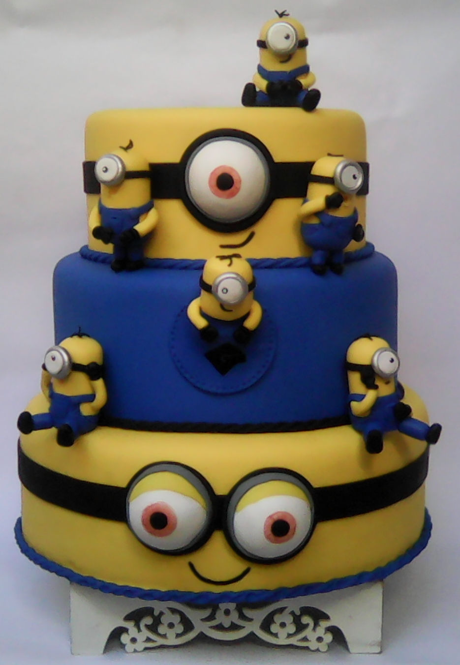 Miniatura: Bolo Cenográfico Minions