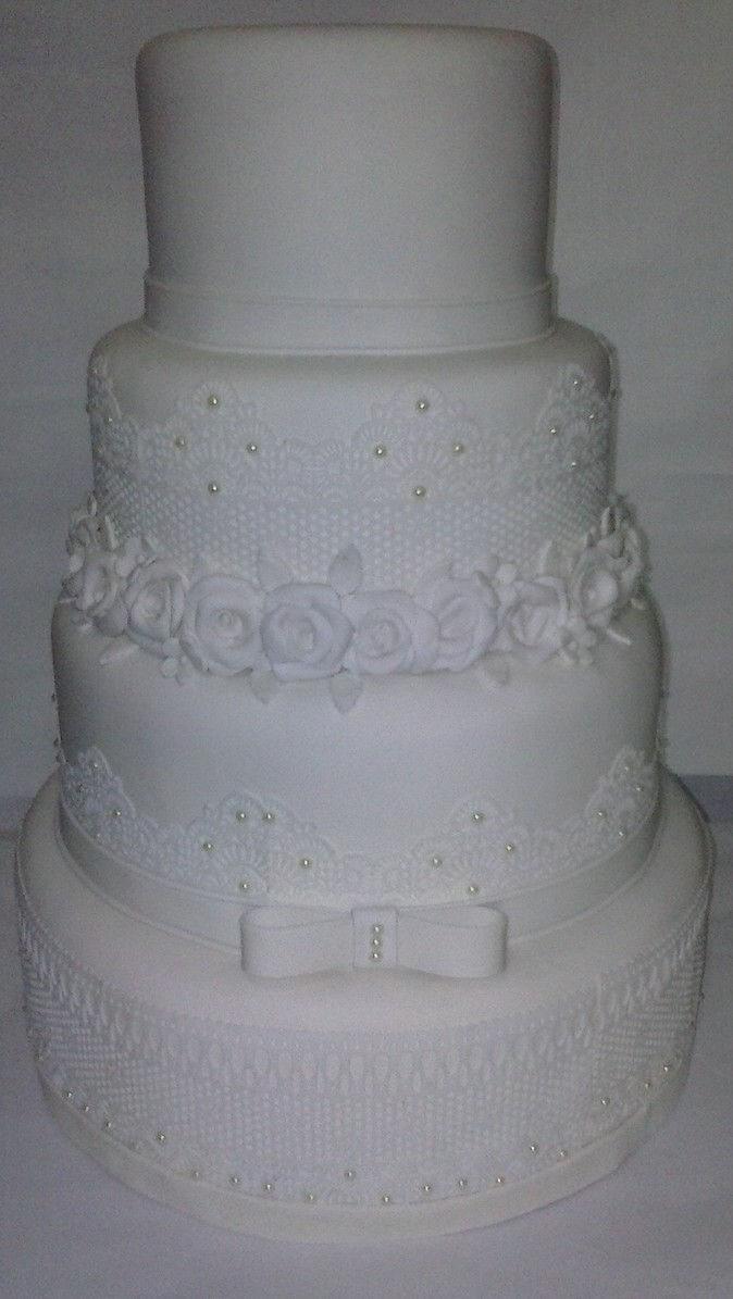 Miniatura: Bolo Cenográfico para casamento ou batizado modelo