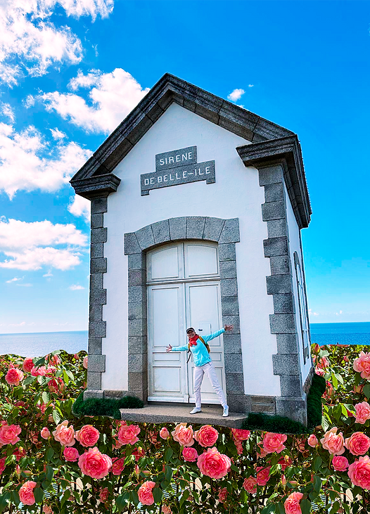 VAL sirène de Belle île sur roses.png