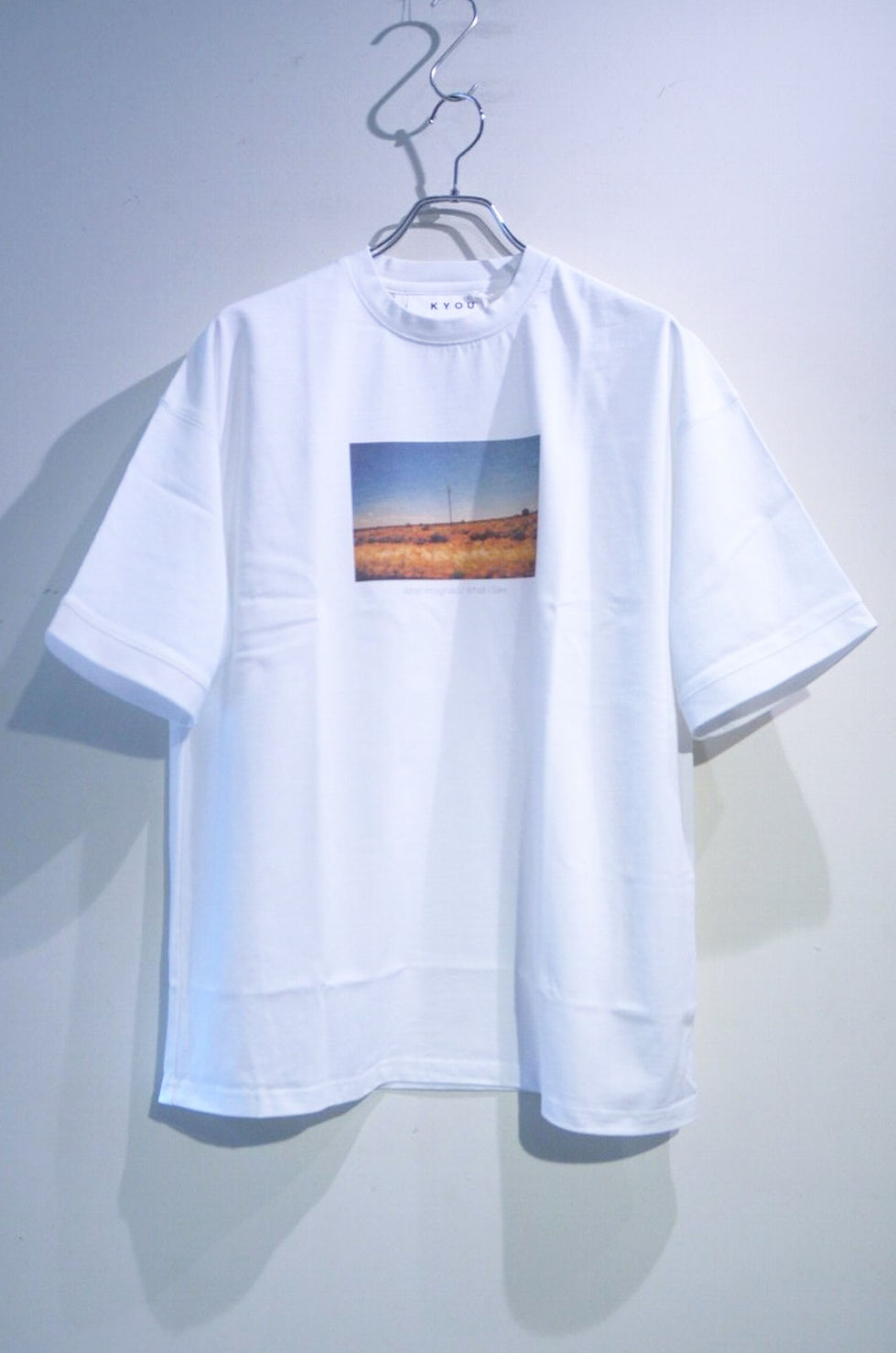 KYOU "TEE" NS 04 Capture The Moment by Kenta Karima キョウ ホワイト プリント Tシャツ