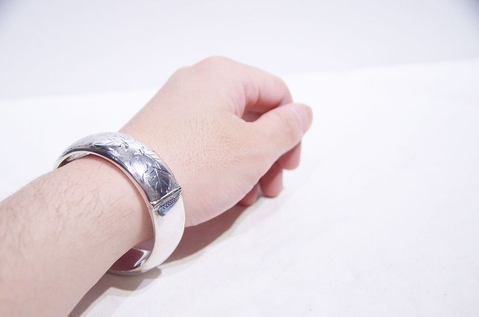 サムネイル： 60 - 70's Vintage British Silver Bracelet Bangle by Excalibur  ヴィンテージ シルバーバングル
