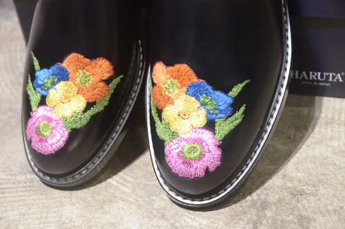 KYOU Embroidered Sandals HARUTA BLOSSOM キョウ ハルタ 刺繍