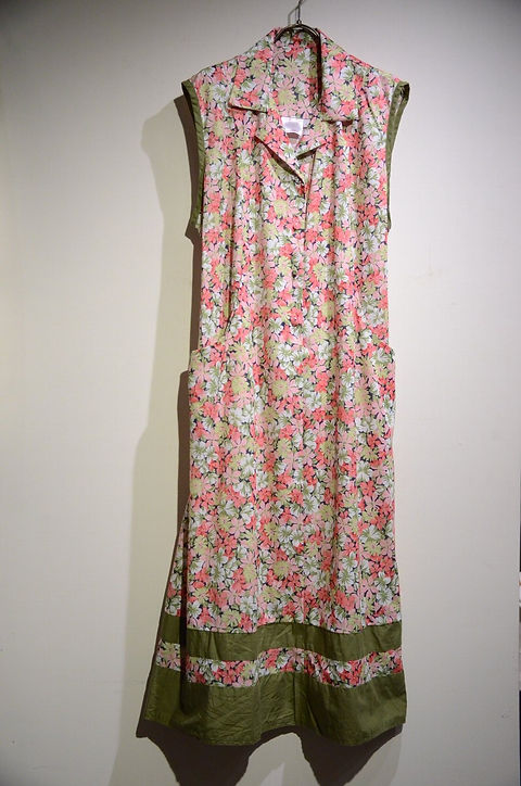 【1970s vintage】アンティーク調レトロフラワープリントワンピース アンティークフラワープリントワンピース / GRACE CONTINENTAL