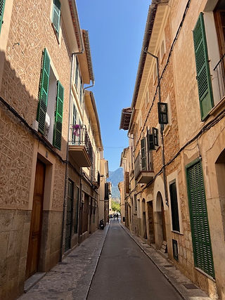 Town of Soller narrow street