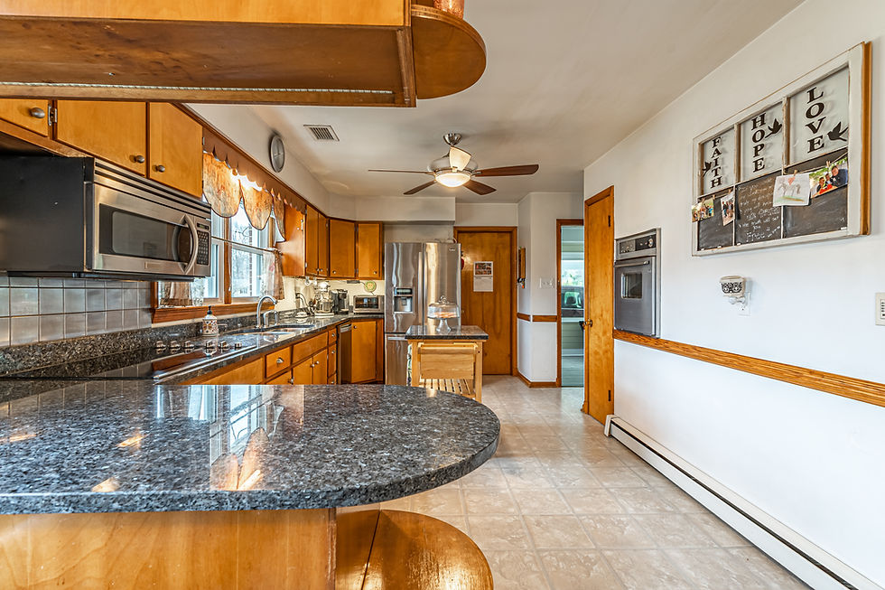 Before7222GlenAlbinRd-31
