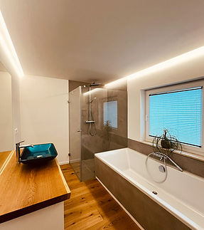 Badbeleuchtung (2).jpg