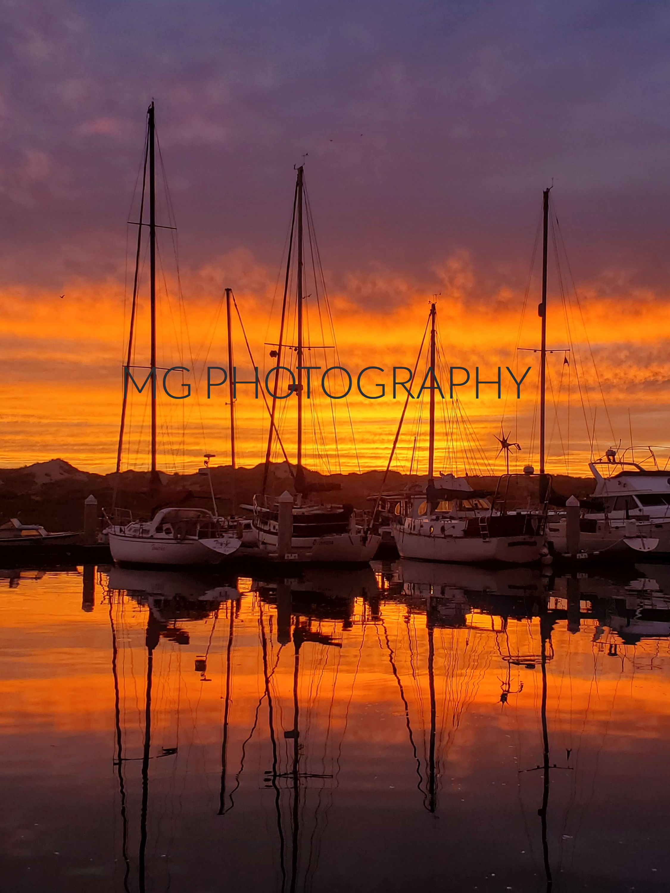 Bring home the warmth of a golden sunset and its perfect reflection