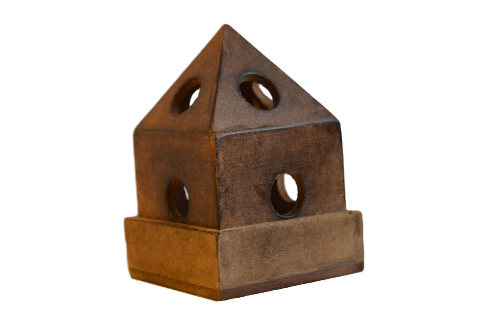 Räucherkegelhalter Pyramid Style aus Holz