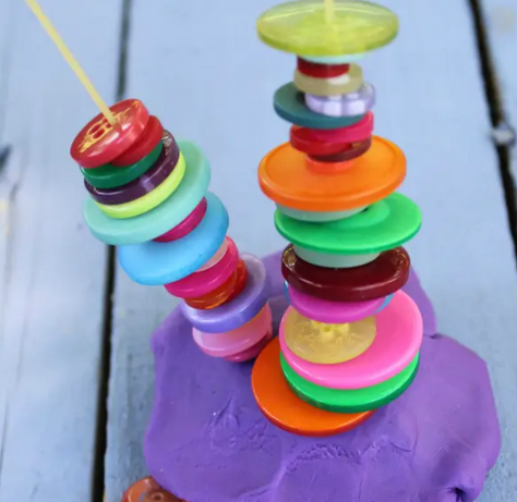 Celebrate National Craft Month with HIPPY Halton!