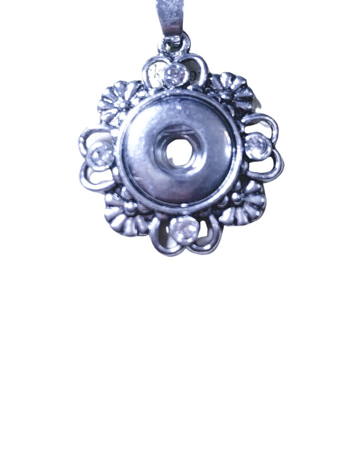 Thumbnail: 6 Petal Flower Snap Charm