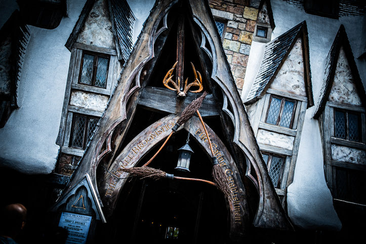 universal9.21.22-43