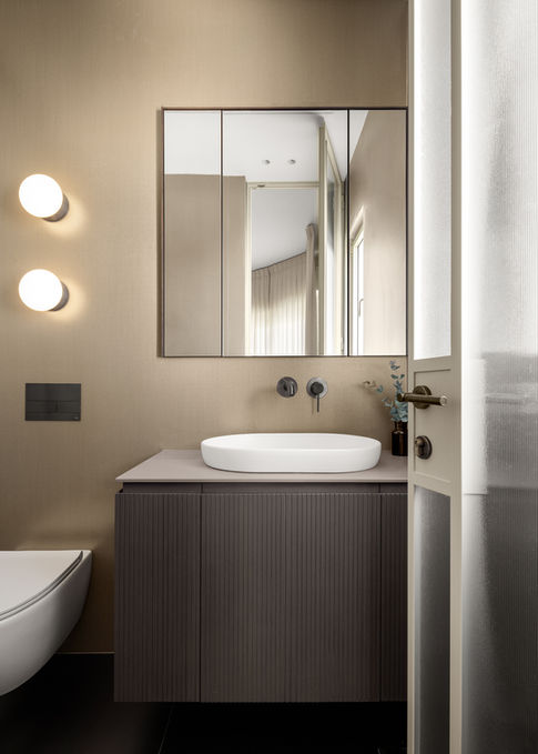 מטבח בגווני חול וחמרה, מטבח מינימליסטי, מטבח מודרני,
 מטבח מעוצב, עיצוב מטבח
סלון מינימליסטי, נגרות, אחסון, ספה כחולה, כורסא, תקרת בטון
פינת אוכל מינימליסטית, פינת אוכל עץ, גוף תאורה עץ, אומנות
מקלחת מינימליסטית, ארון כיור

 מטבח מעוצב, עיצוב מטבח
סלון מינימליסטי, נגרות, אחסון, ספה כחולה, כורסא, תקרת בטון
פינת אוכל מינימליסטית, פינת אוכל עץ, גוף תאורה עץ, אומנות
חדר ילדים מעוצב, צביעת תקרה, פרקט פיש בון